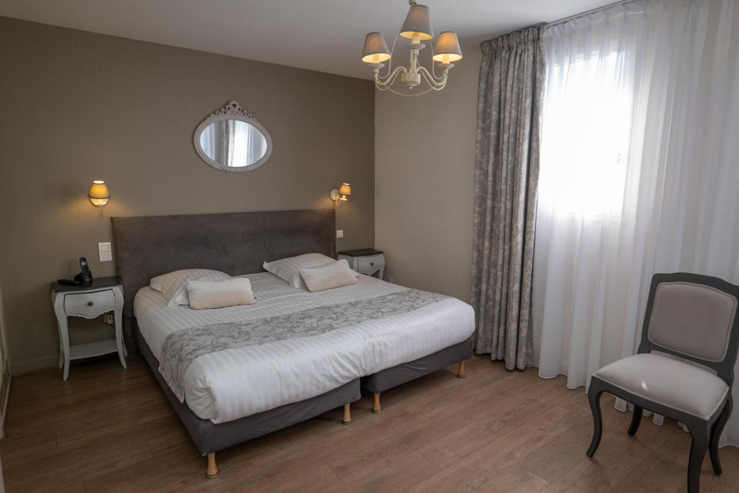 Le Tour-du-Parc Logis Hotel La Croix Du Sud מראה חיצוני תמונה