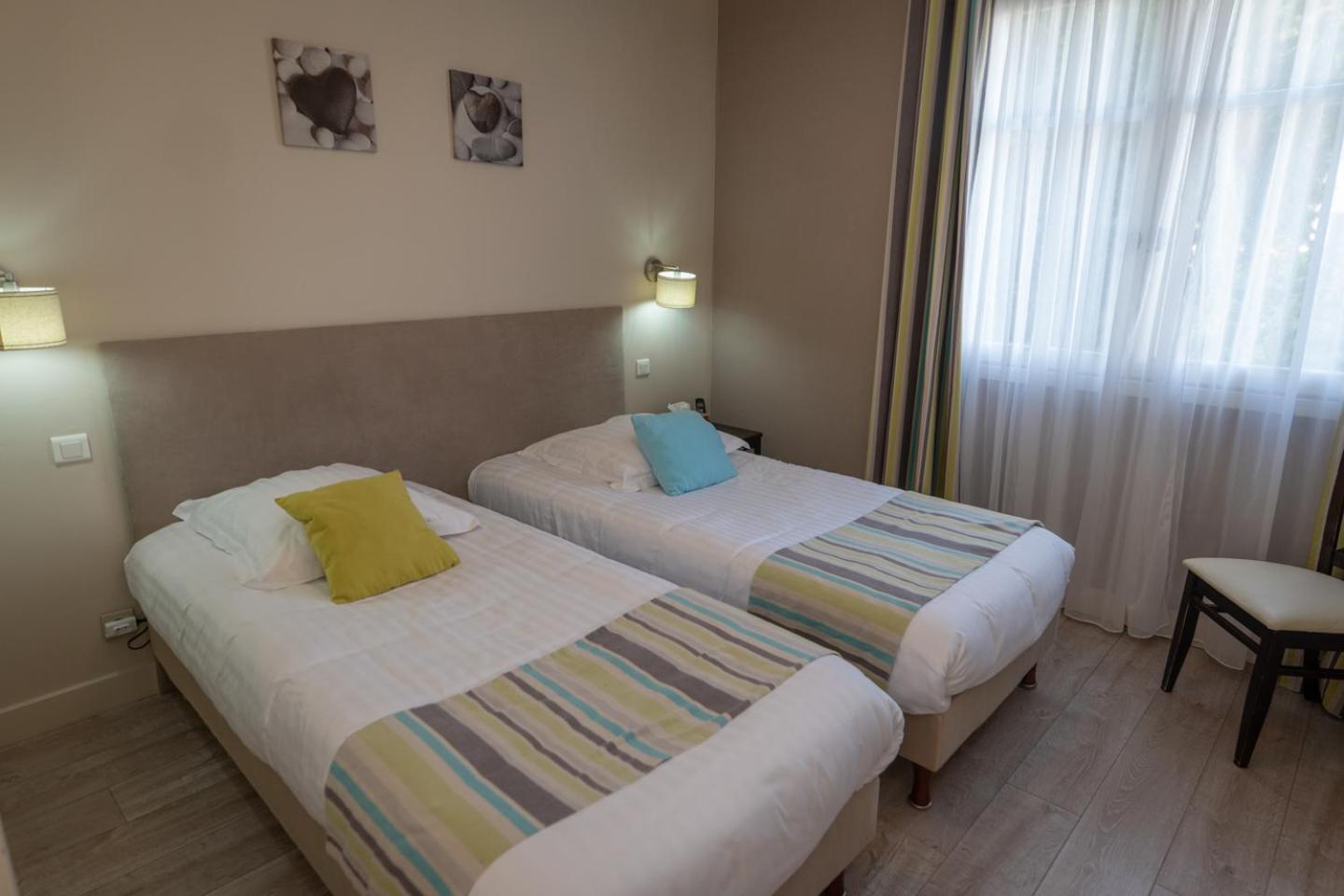 Le Tour-du-Parc Logis Hotel La Croix Du Sud מראה חיצוני תמונה