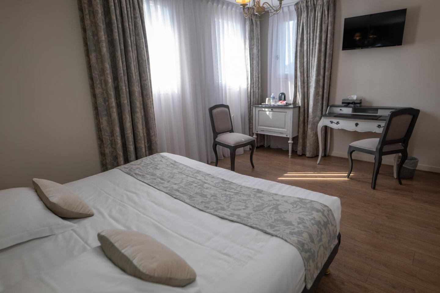 Le Tour-du-Parc Logis Hotel La Croix Du Sud מראה חיצוני תמונה